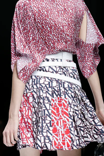 Look 34